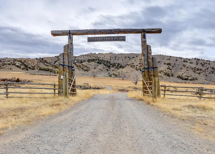 Scenic & Unique Country Retreat In Thermopolis! Meeteetse