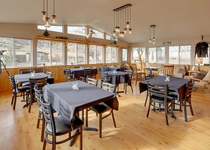 Scenic & Unique Country Retreat In Thermopolis! * Meeteetse