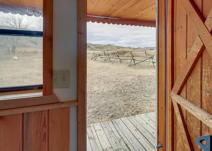 Scenic & Unique Country Retreat In Thermopolis! Meeteetse