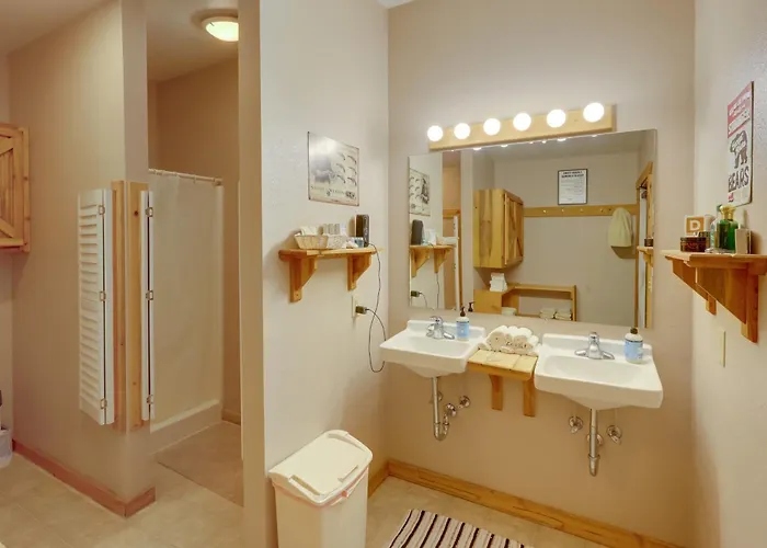 Scenic & Unique Country Retreat In Thermopolis! Appartement