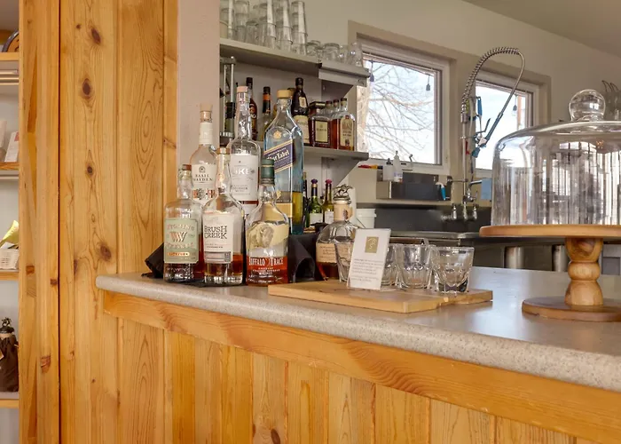 Scenic & Unique Country Retreat In Thermopolis!