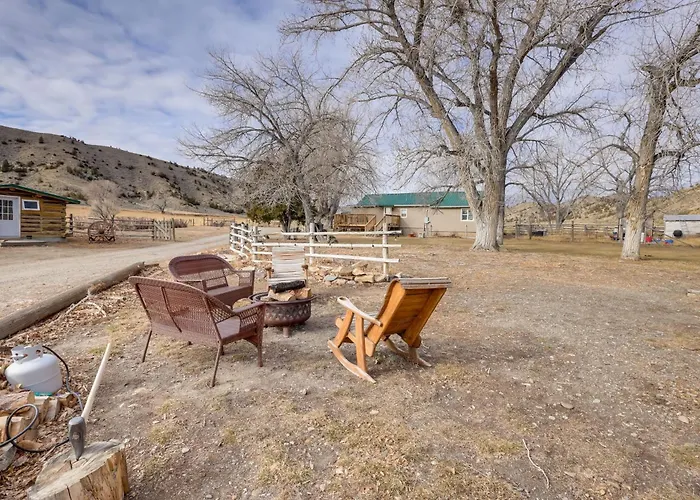 Scenic & Unique Country Retreat In Thermopolis! *